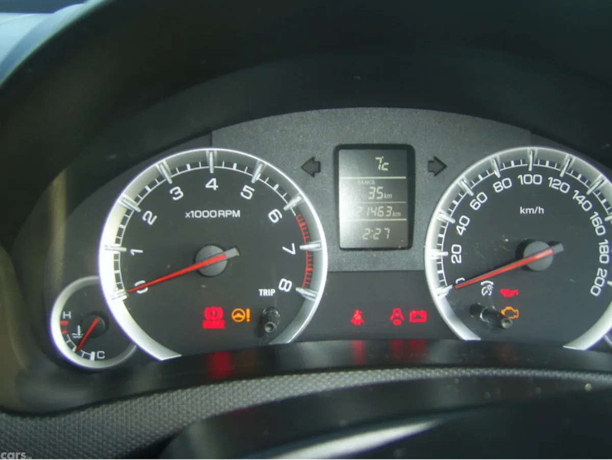 Suzuki Swift Hatchback, Petrol, 2014, Red