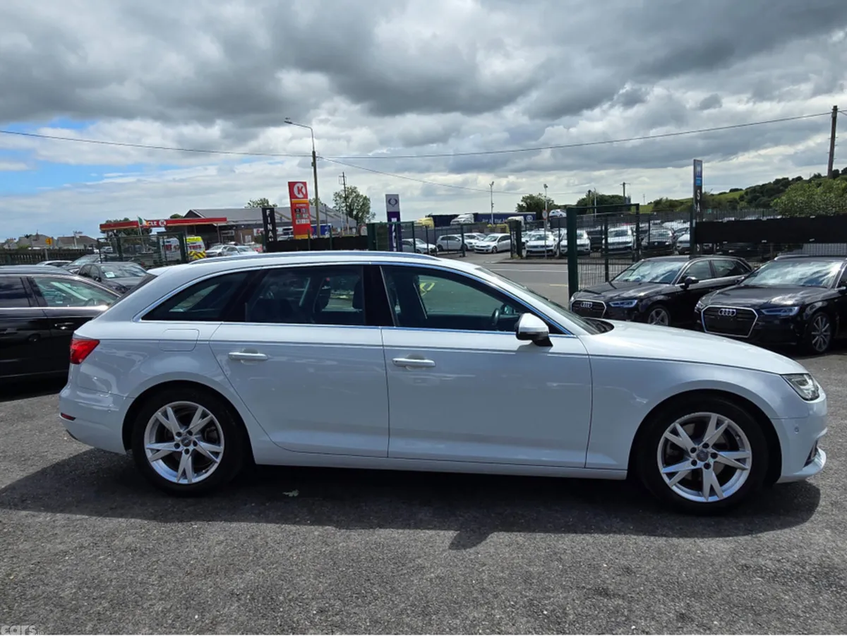 Audi A4 Estate, Petrol, 2017, White