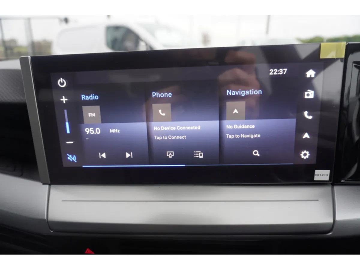 Opel Frontera SUV, Petrol Hybrid, 2026, Blue