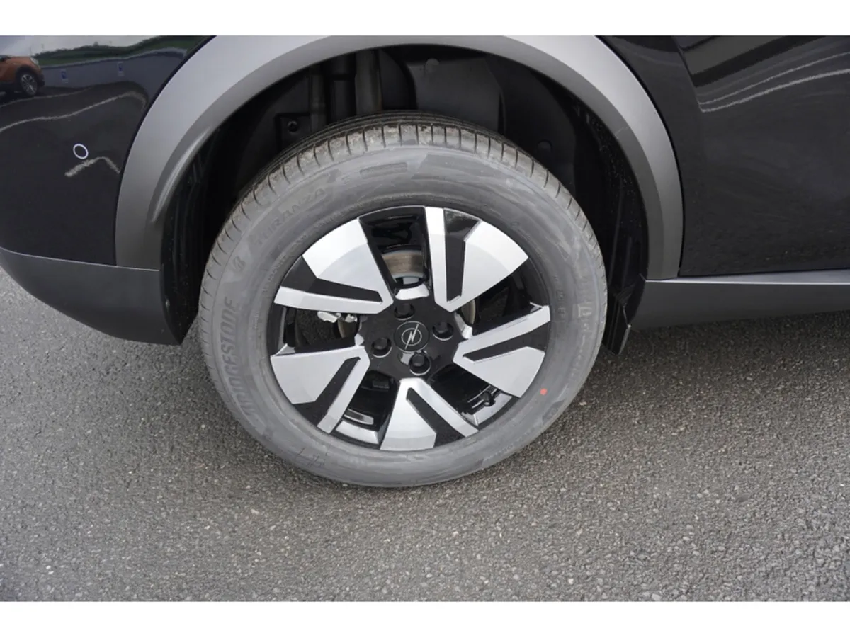 Opel Frontera SUV, Petrol Hybrid, 2026, Black