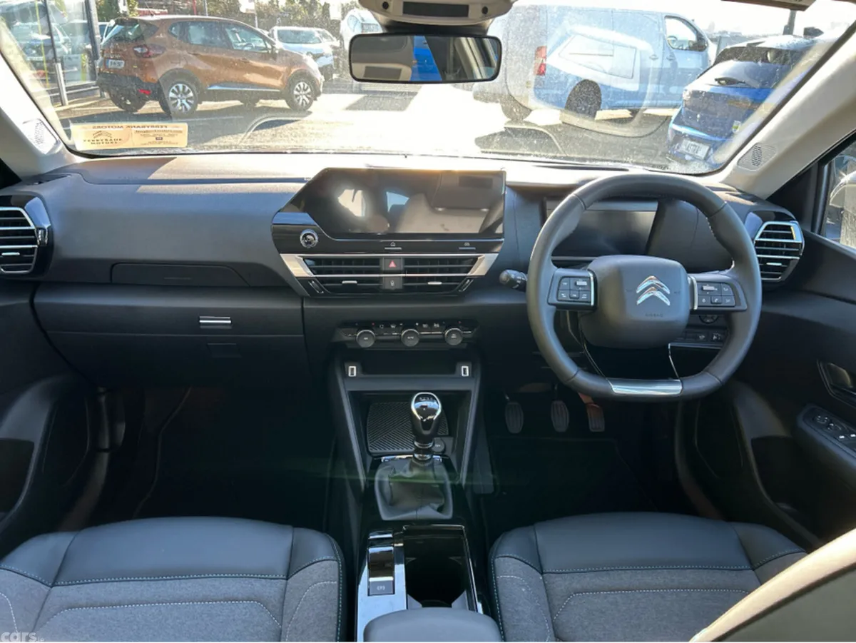 Citroen C4 Hatchback, Petrol, 2026, Blue