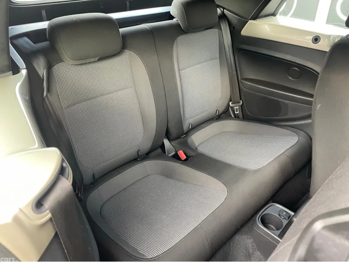 Volkswagen Beetle Saloon, Petrol, 2015, Silver