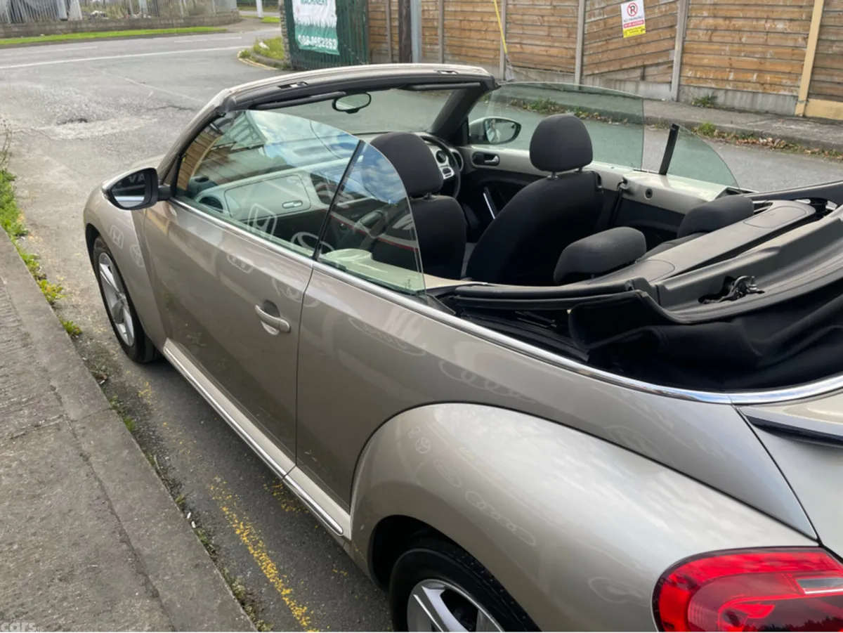 Volkswagen Beetle Saloon, Petrol, 2015, Silver