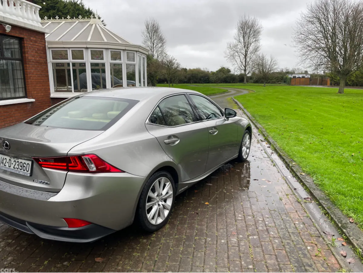 Lexus IS Saloon, Petrol Hybrid, 2014, Silver