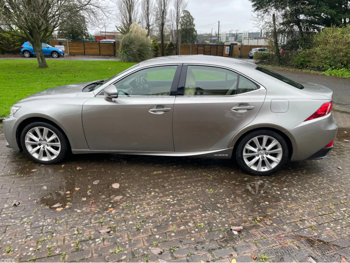 Lexus IS Saloon, Petrol Hybrid, 2014, Silver
