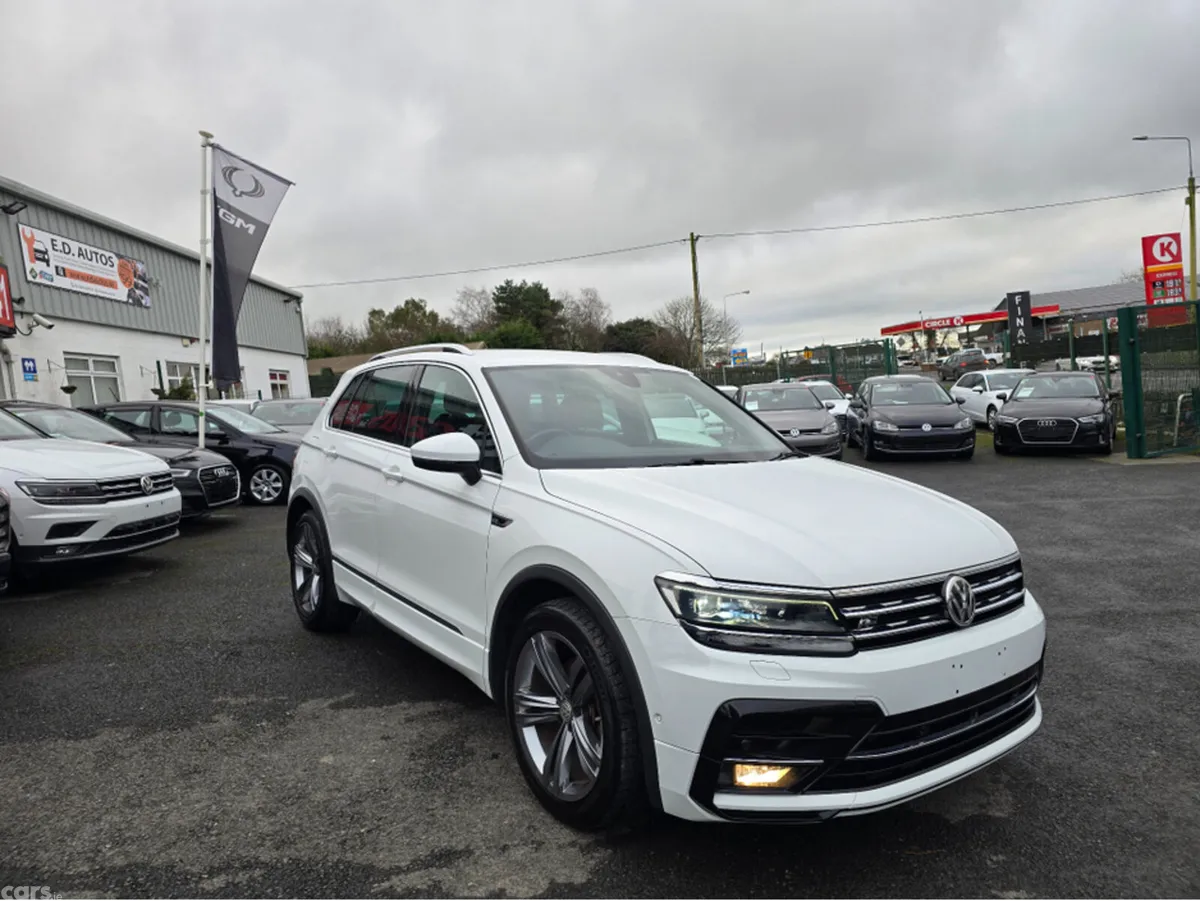 Volkswagen Tiguan MPV, Petrol, 2018, White