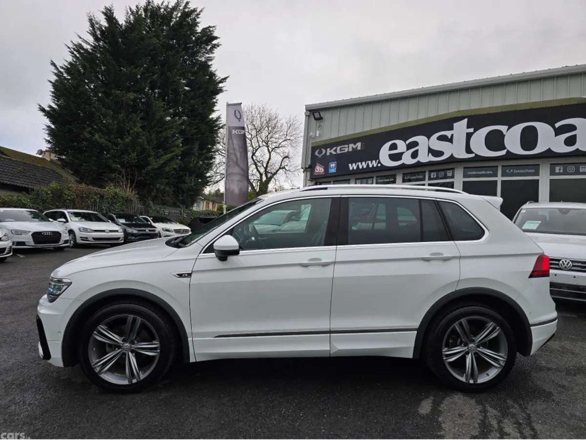 Volkswagen Tiguan MPV, Petrol, 2018, White