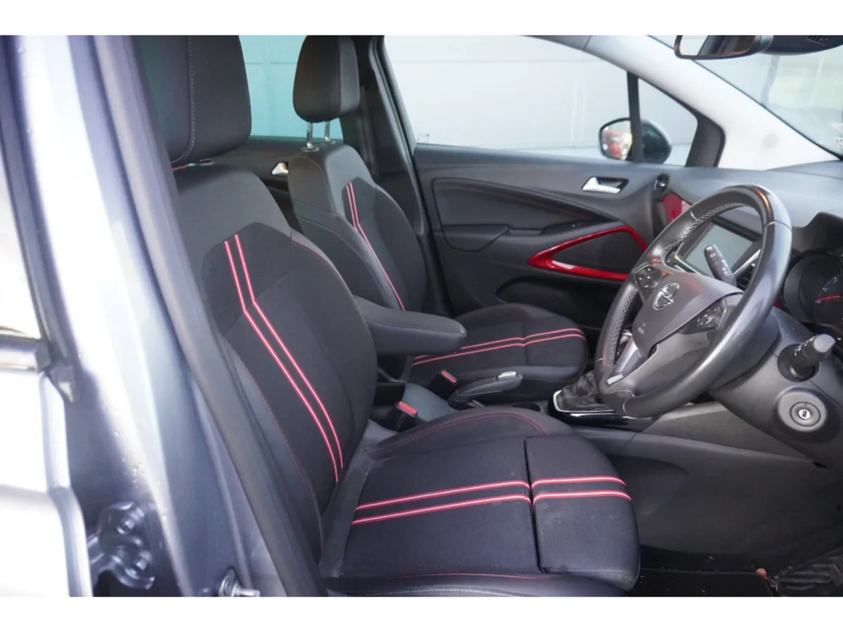 Opel Crossland SUV, Diesel, 2022, Grey