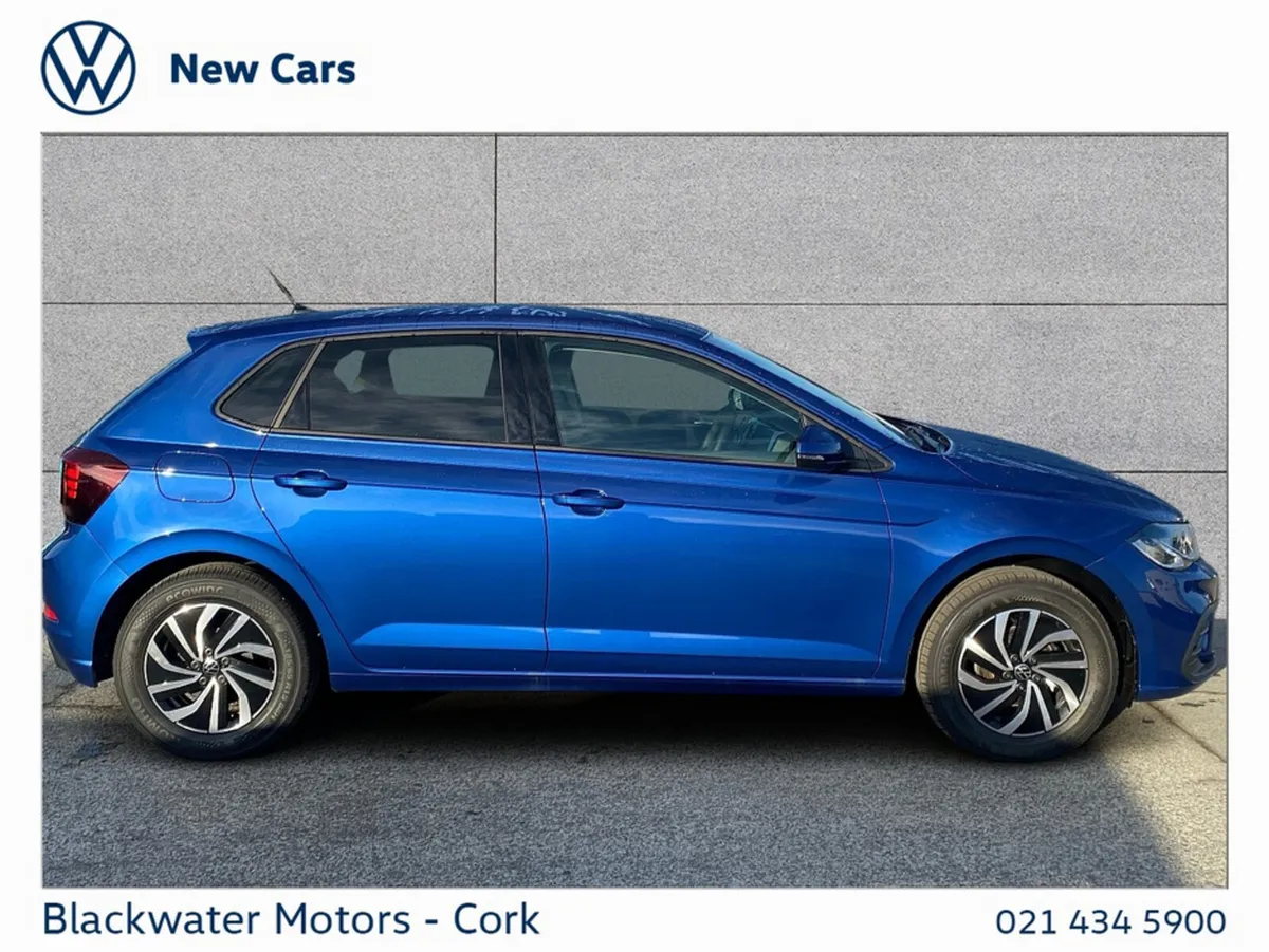 Volkswagen Polo Hatchback, Petrol, 2027, Blue