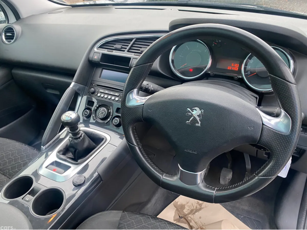 Peugeot 3008 MPV, Diesel, 2016, White