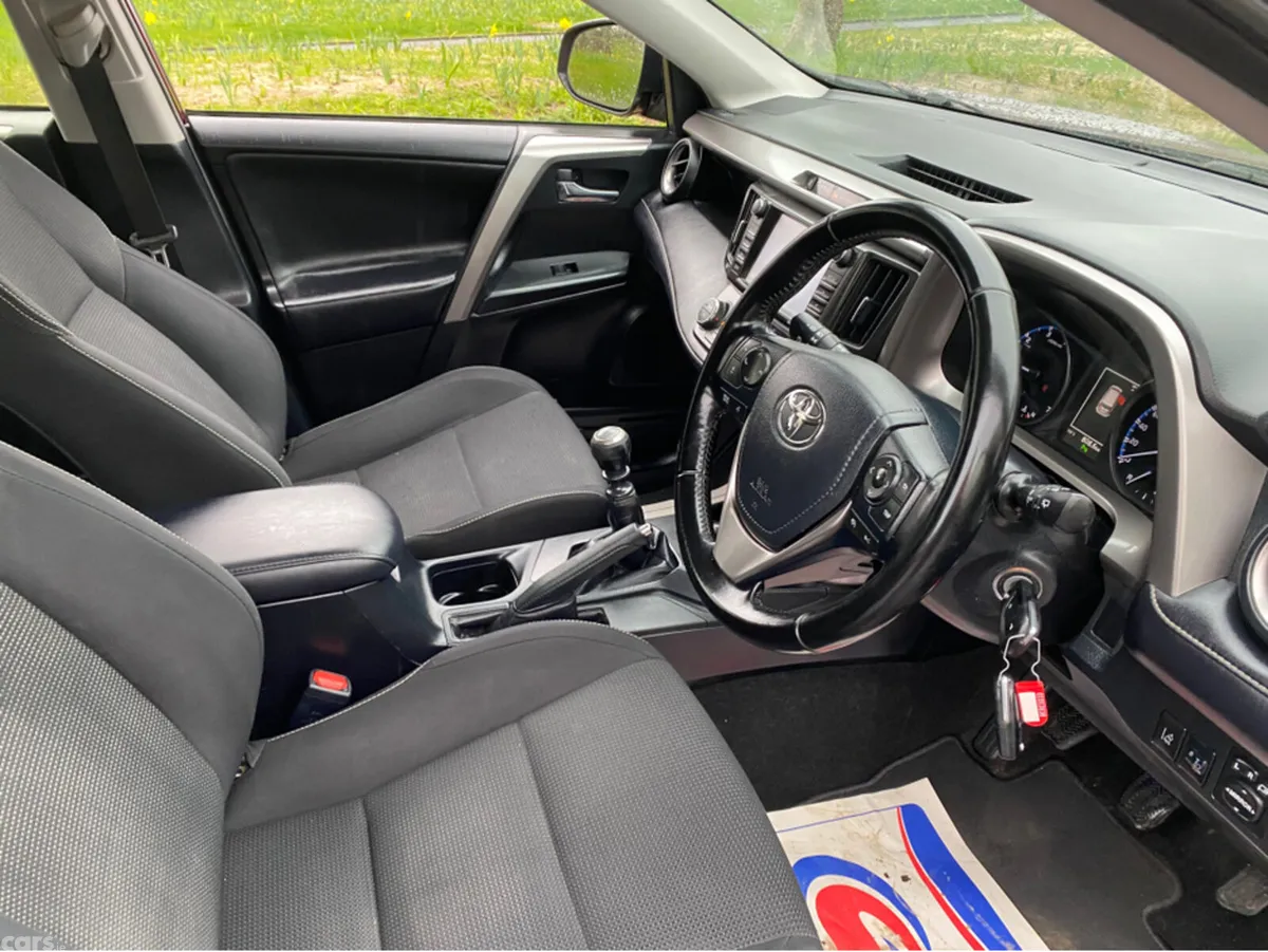Toyota RAV4 MPV, Diesel, 2018, Red