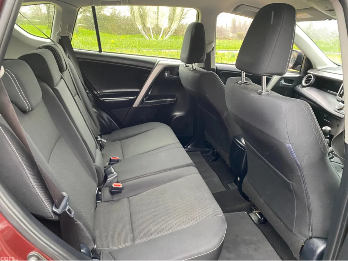 Toyota RAV4 MPV, Diesel, 2018, Red