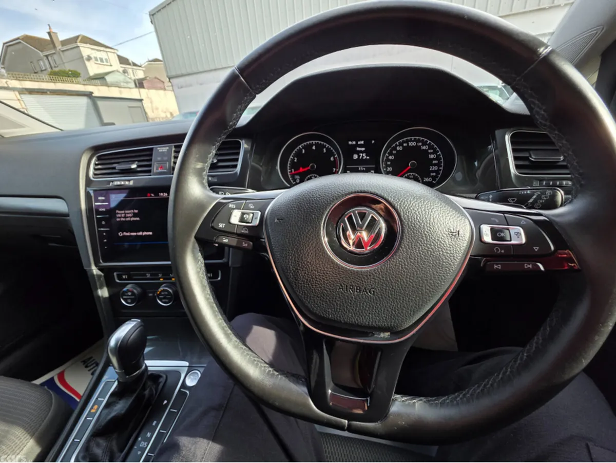 Volkswagen Golf Hatchback, Petrol, 2017, Gold