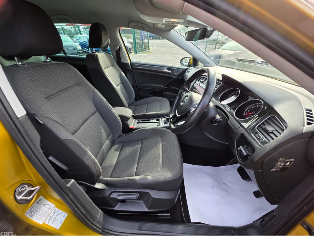 Volkswagen Golf Hatchback, Petrol, 2017, Gold