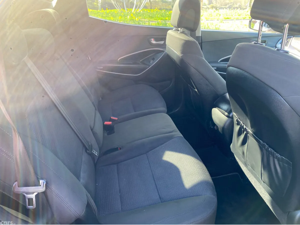 Hyundai Santa Fe Estate, Diesel, 2015, Silver