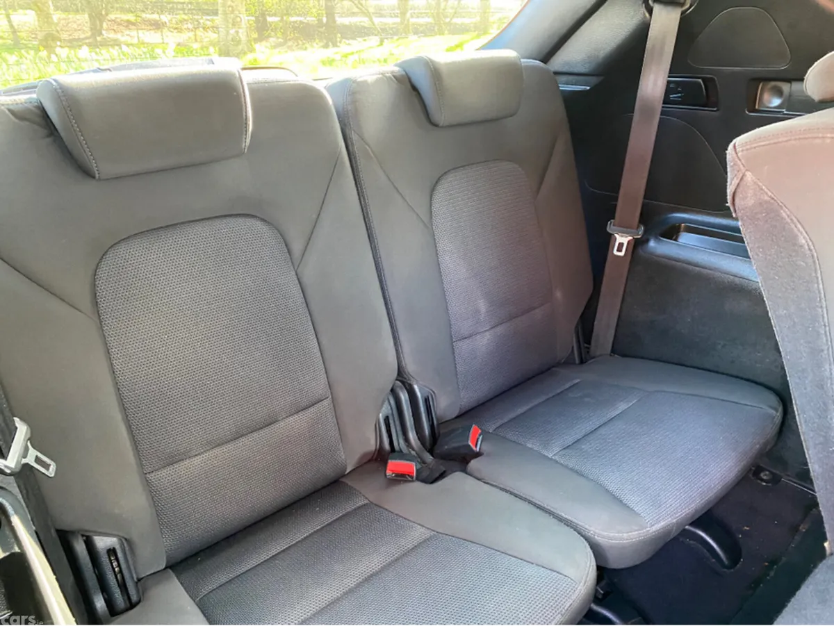 Hyundai Santa Fe Estate, Diesel, 2015, Silver