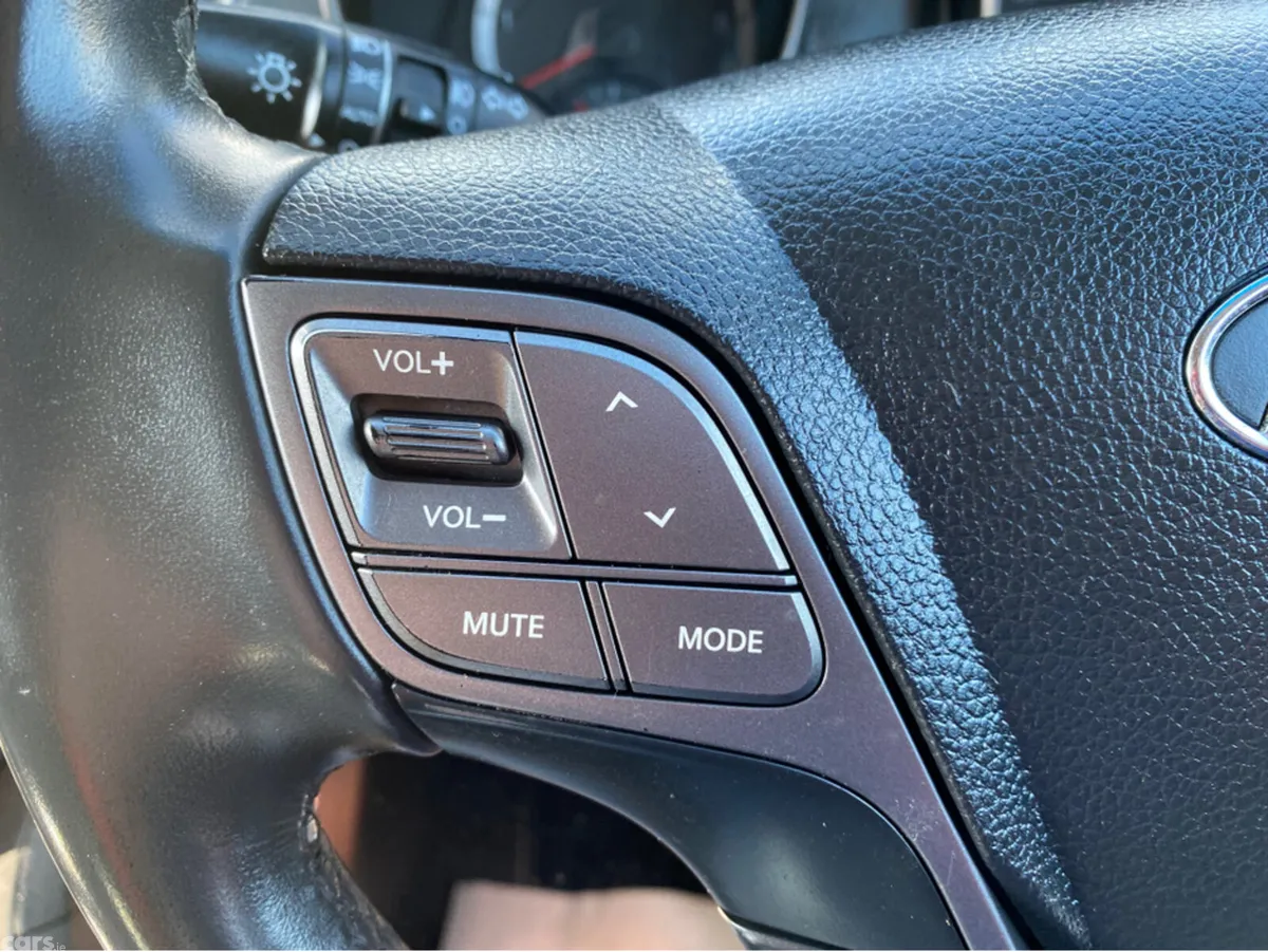 Hyundai Santa Fe Estate, Diesel, 2015, Silver