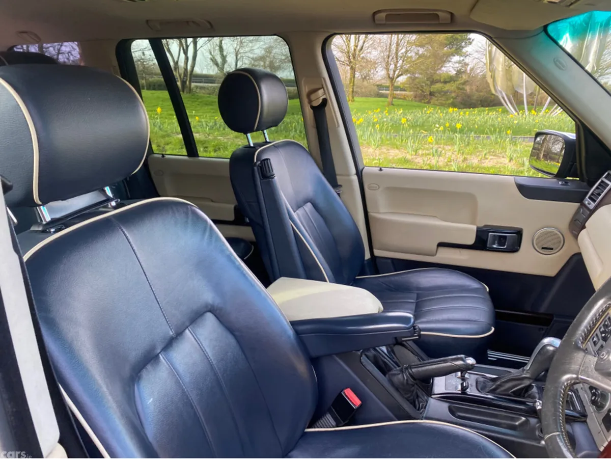 Land Rover Range Rover Estate, Diesel, 2005, Blue