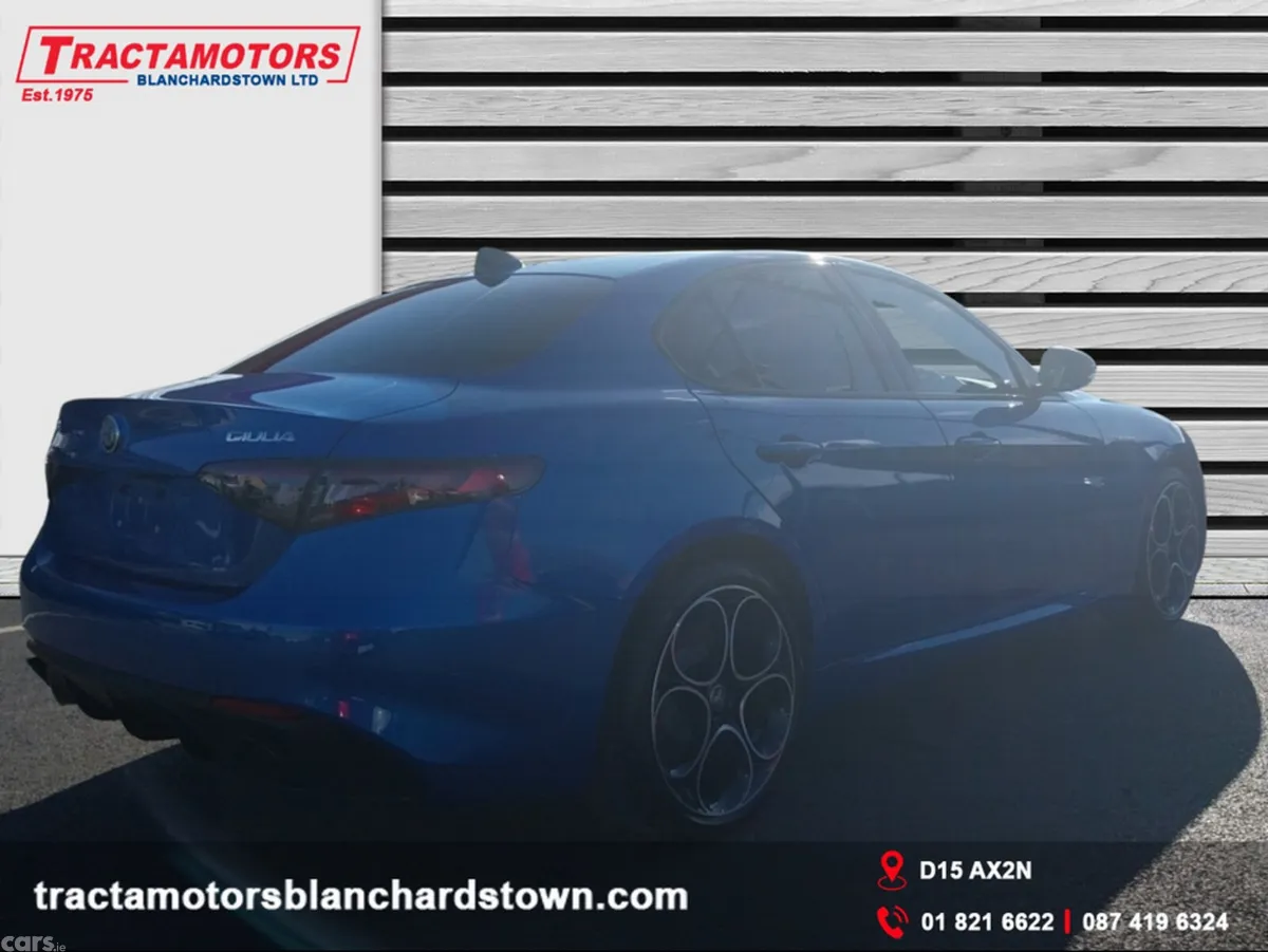 Alfa Romeo Giulia Saloon, Petrol, 2026, Blue