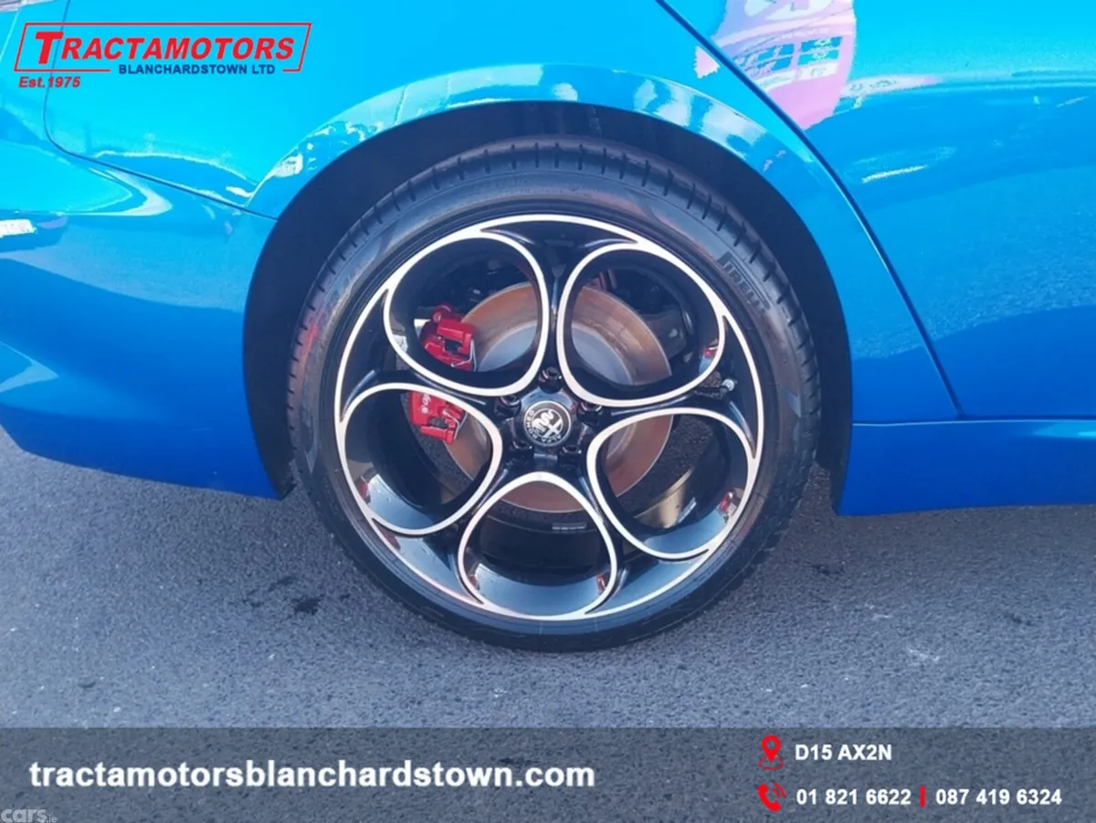 Alfa Romeo Giulia Saloon, Petrol, 2026, Blue