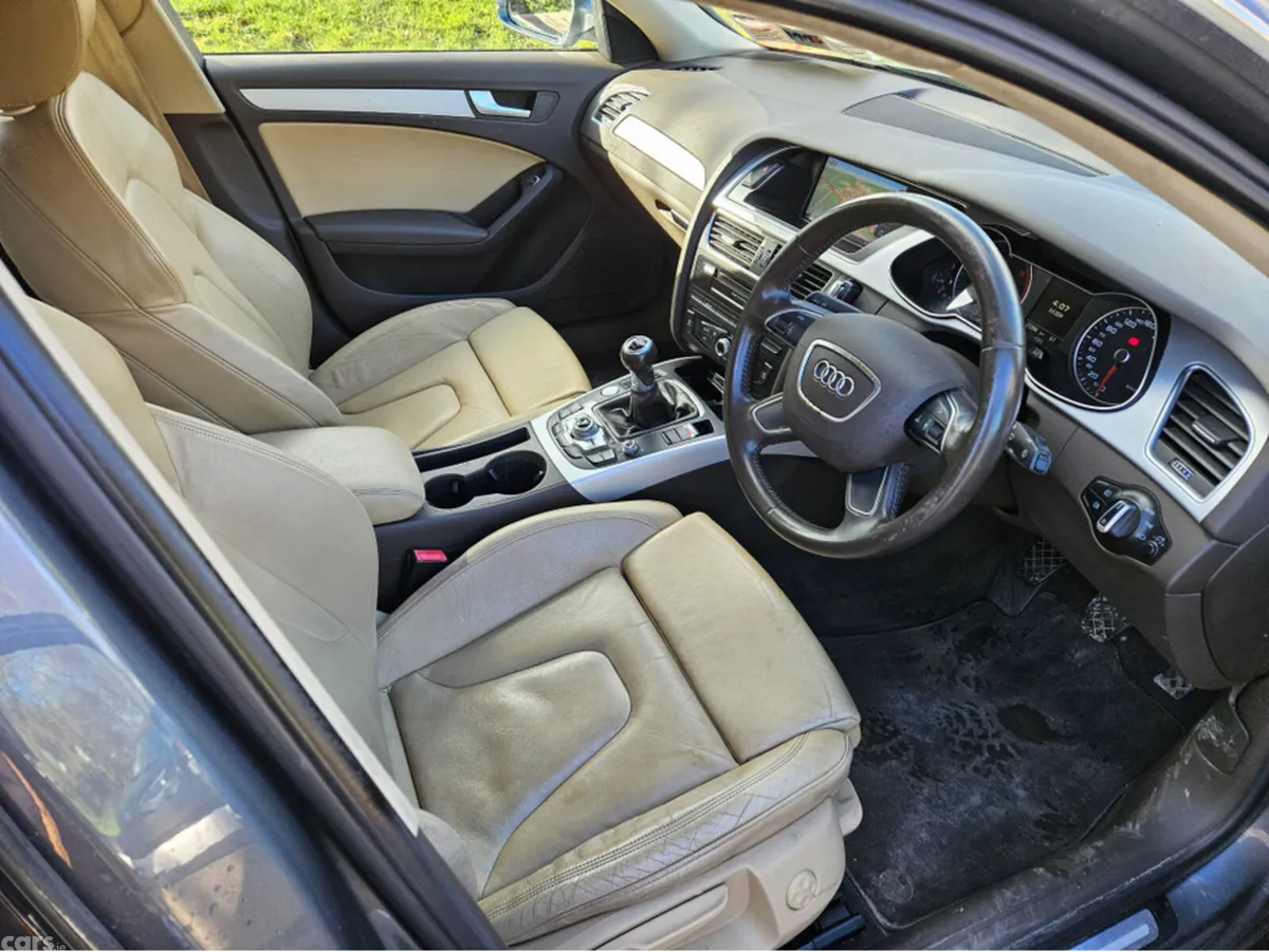 Audi A4 Saloon, Diesel, 2015, Grey