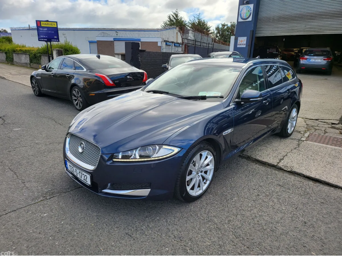 Jaguar XF Estate, Diesel, 2013, Blue