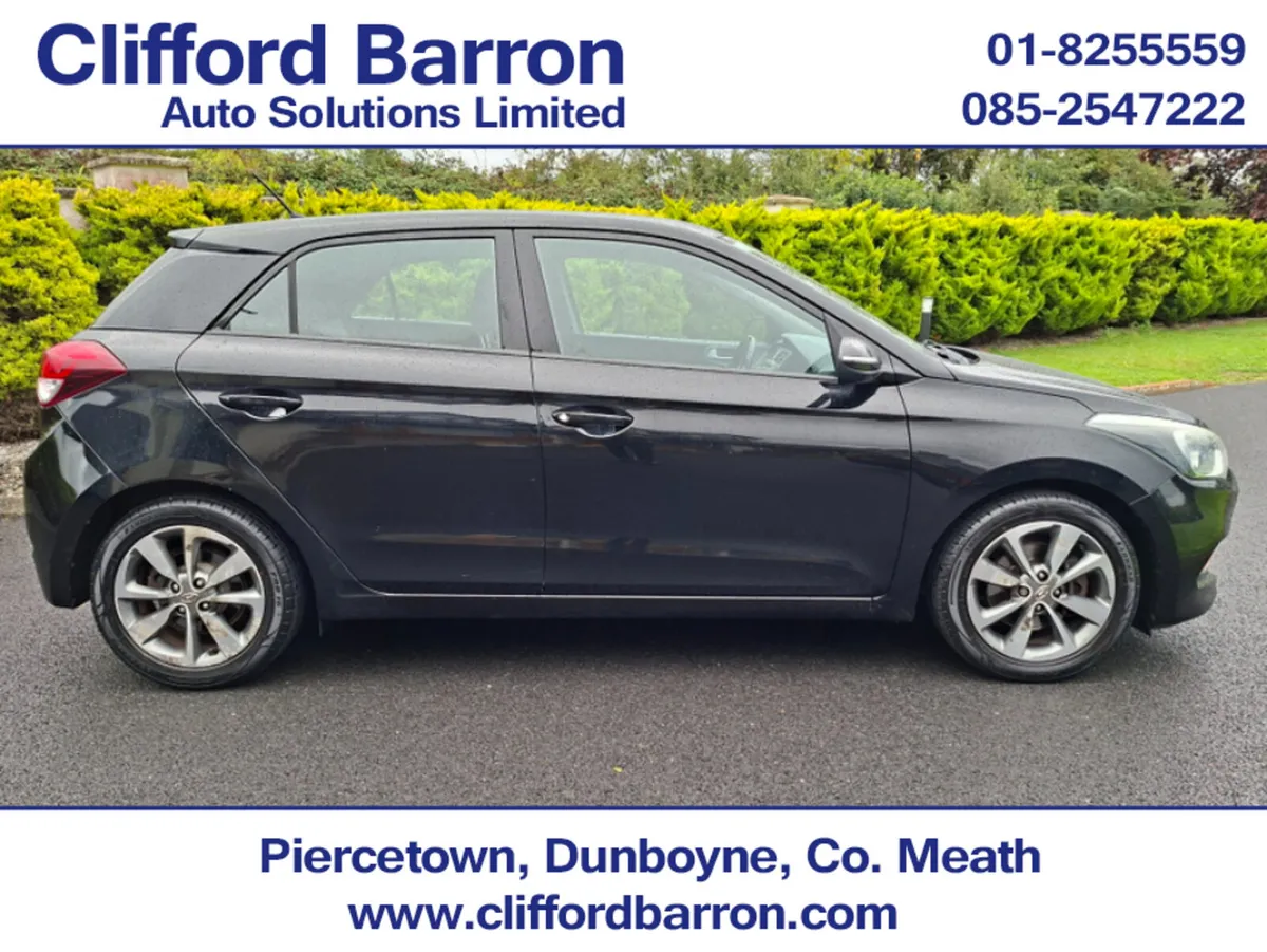 Hyundai i20 Hatchback, Diesel, 2015, Black