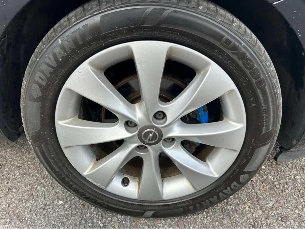 Opel Corsa Hatchback, Petrol, 2018, Blue