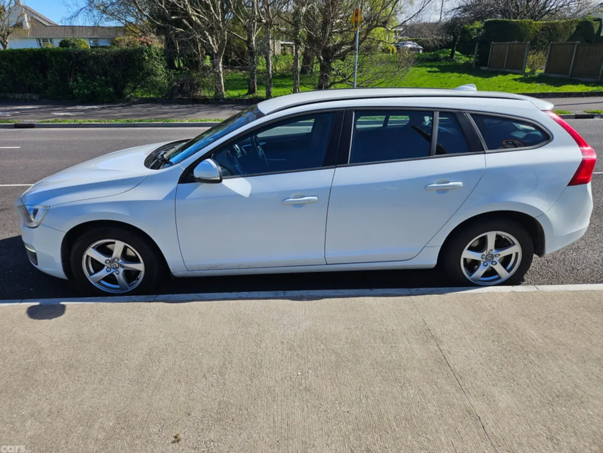 Volvo V60 Estate, Diesel, 2015, White