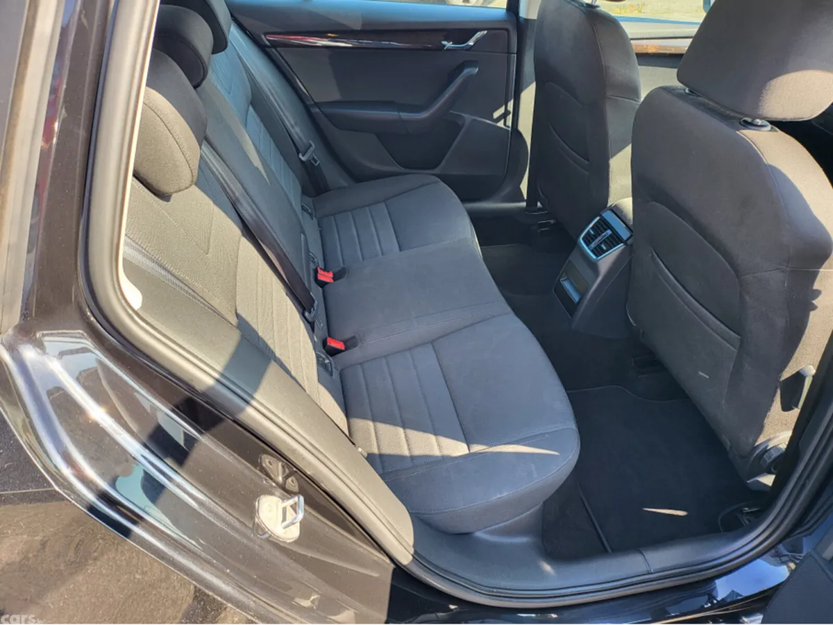 Skoda Octavia Estate, Diesel, 2014, Black