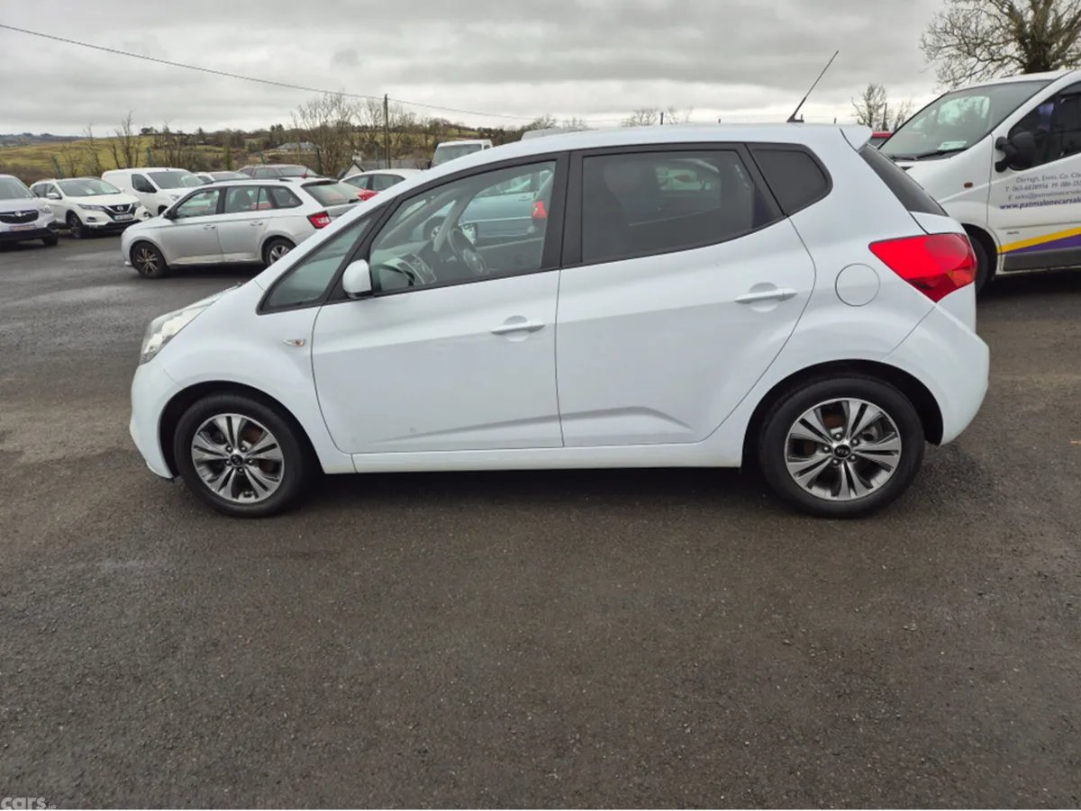 Kia Venga MPV, Diesel, 2018, White