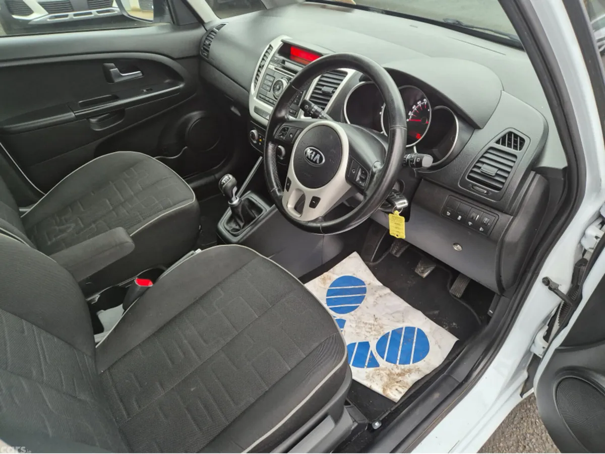Kia Venga MPV, Diesel, 2018, White