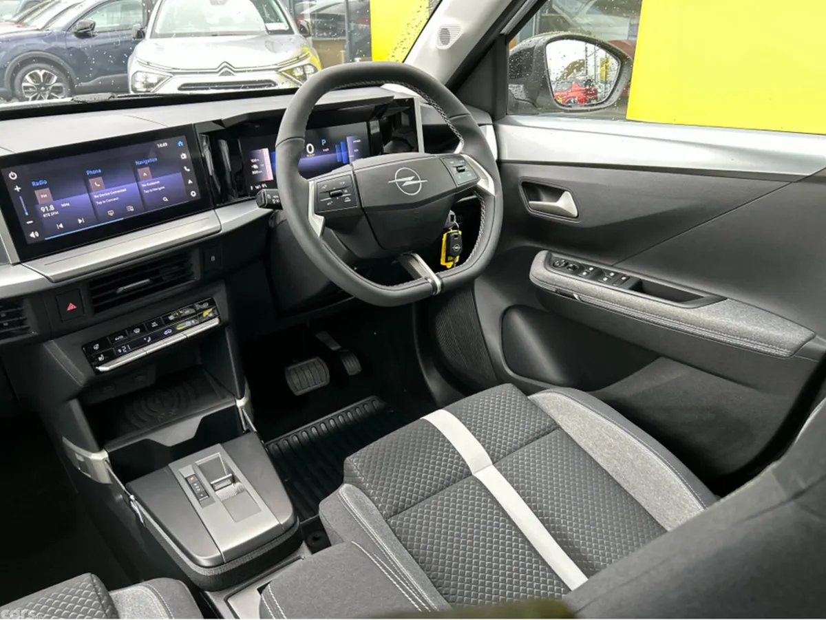 Opel Frontera SUV, Electric, 2026, Silver
