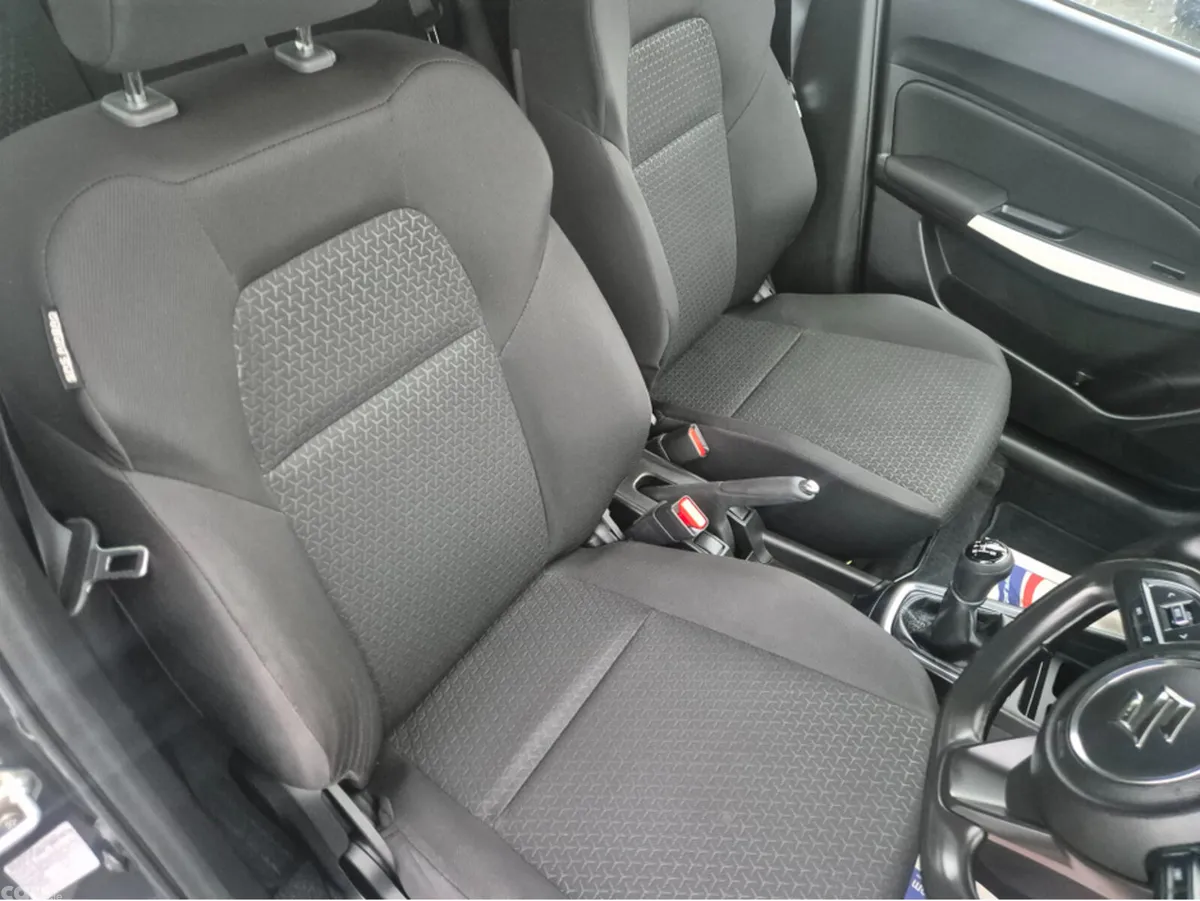 Suzuki Swift Hatchback, Petrol, 2022, Grey
