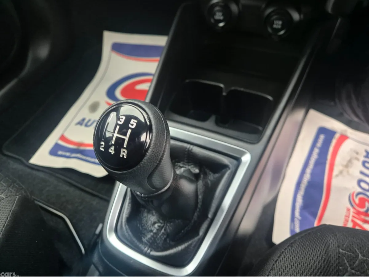 Suzuki Swift Hatchback, Petrol, 2022, Grey
