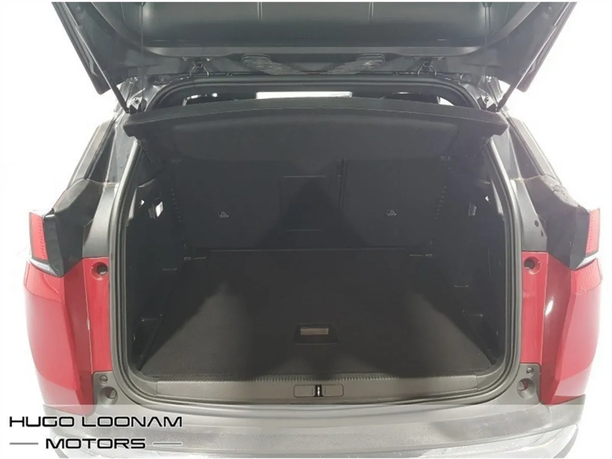Peugeot 3008 MPV, Diesel, 2020, Red