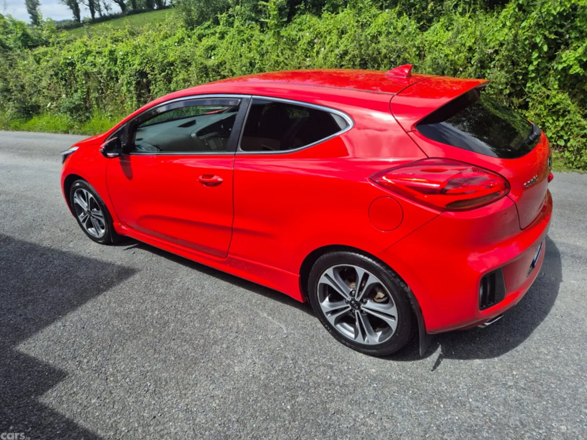 Kia ProCeed Hatchback, Diesel, 2018, Red