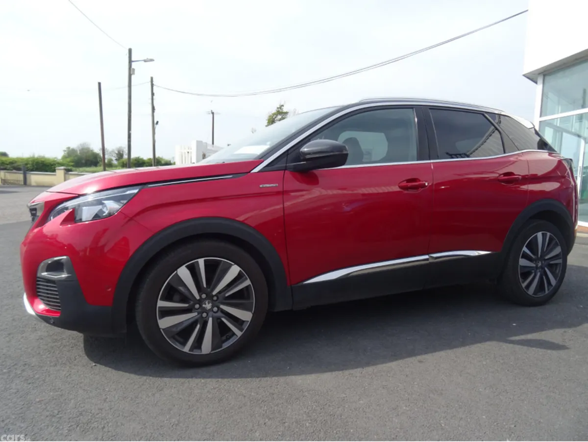 Peugeot 3008 Hatchback, Diesel, 2018, Red