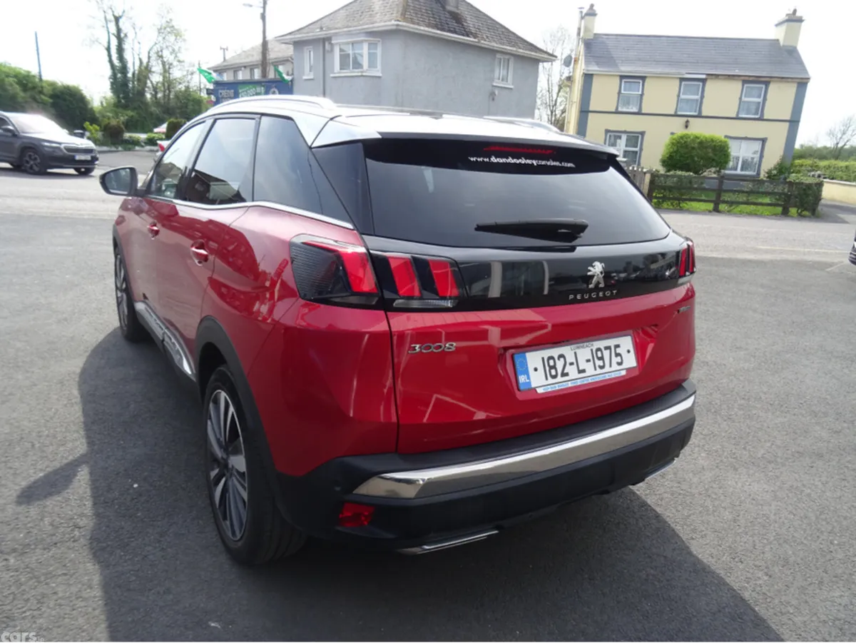 Peugeot 3008 Hatchback, Diesel, 2018, Red