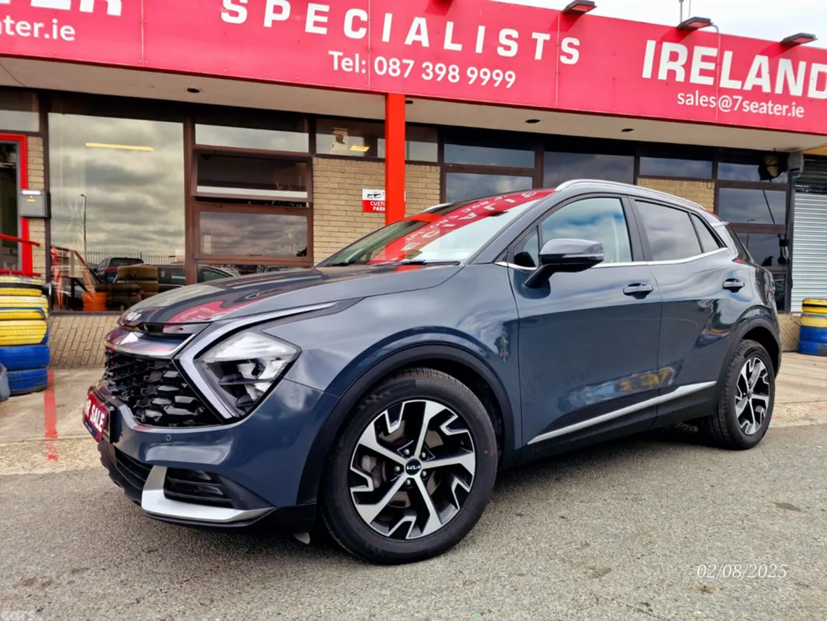 Kia Sportage MPV, Diesel, 2022, Grey