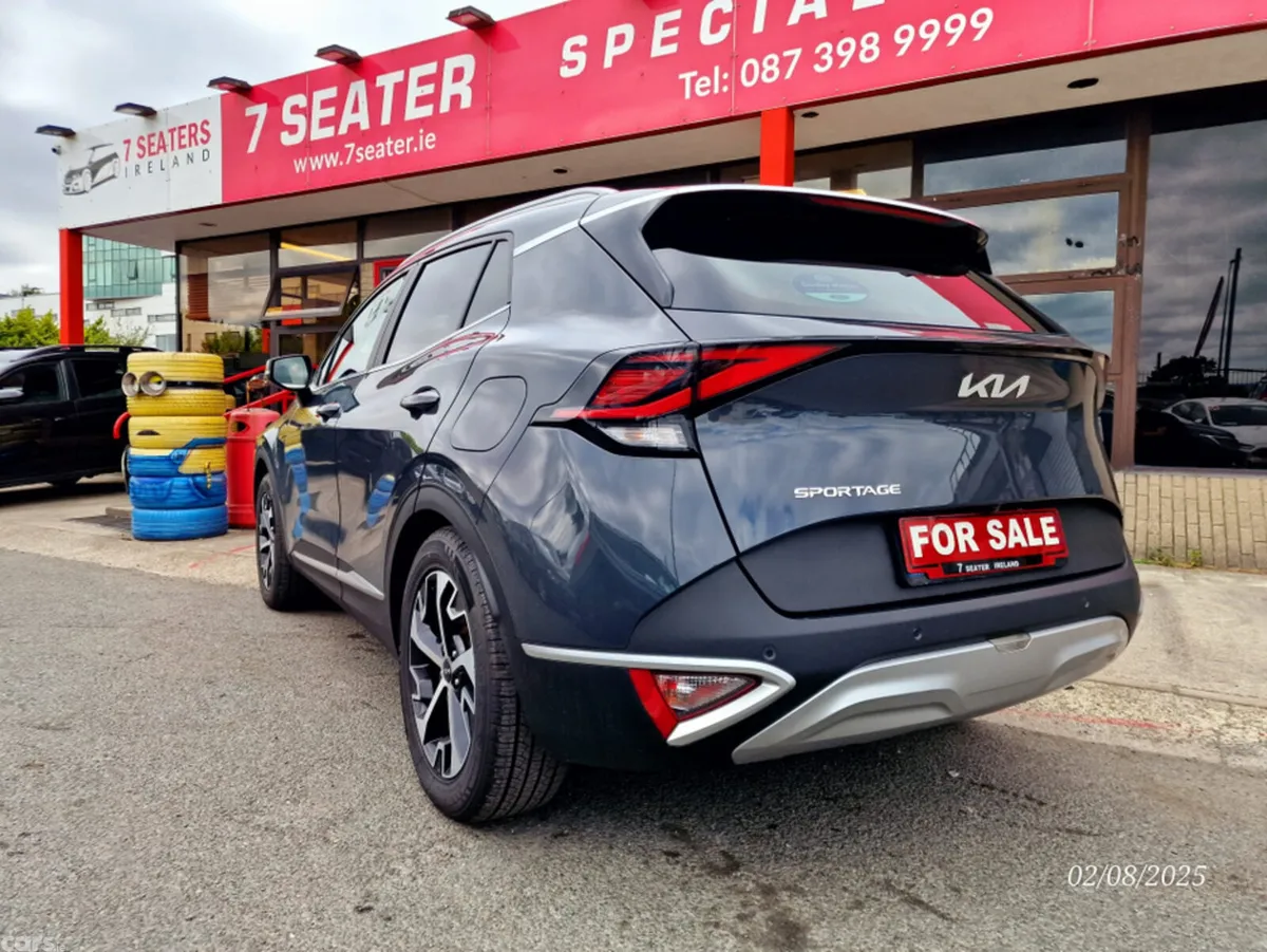 Kia Sportage MPV, Diesel, 2022, Grey