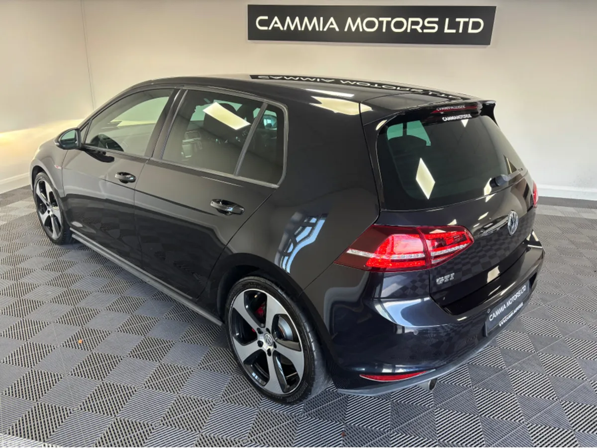 Volkswagen Golf Hatchback, Petrol, 2016, Black