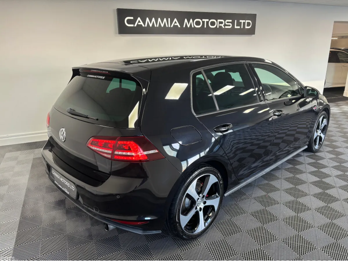 Volkswagen Golf Hatchback, Petrol, 2016, Black