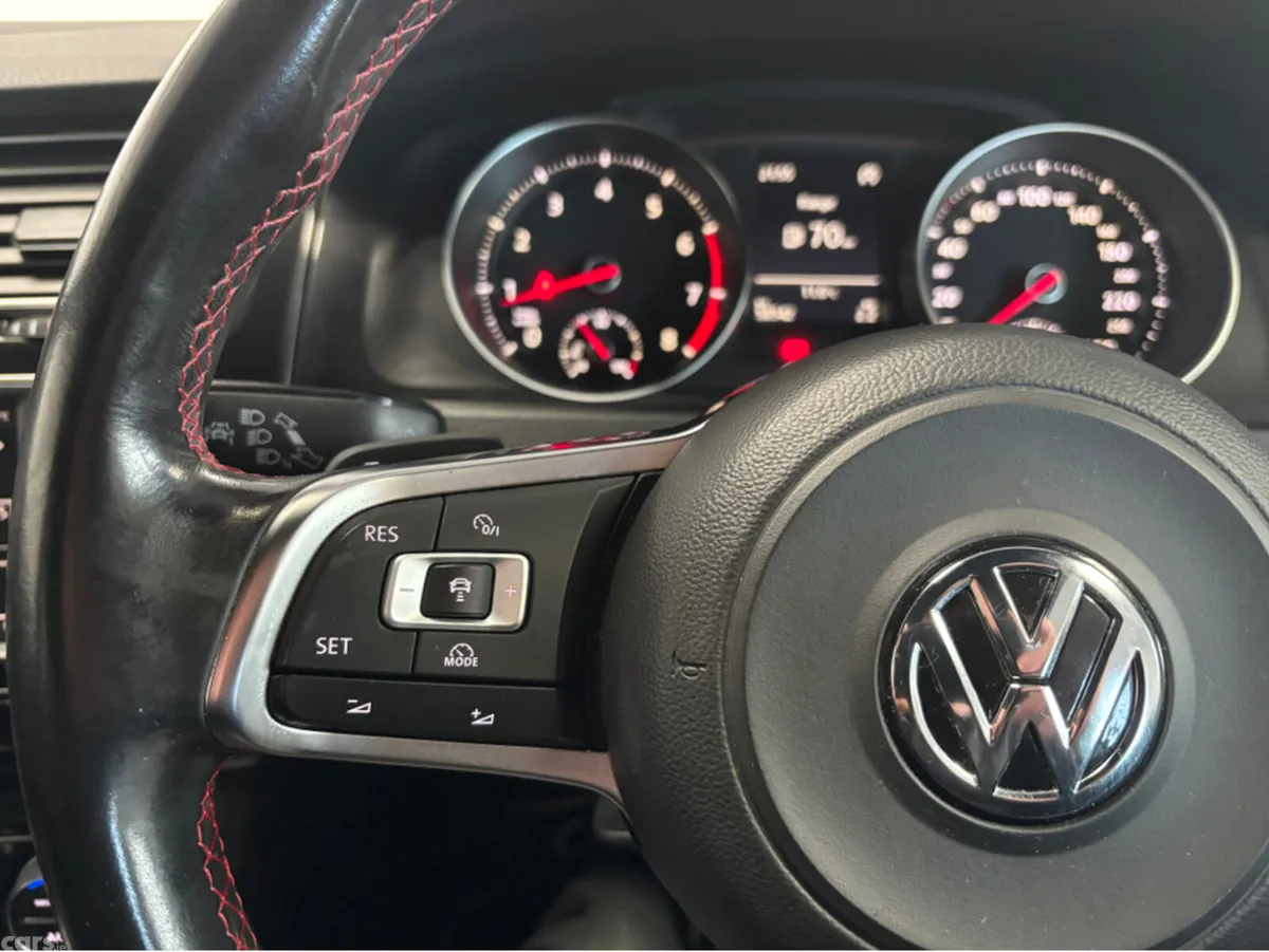 Volkswagen Golf Hatchback, Petrol, 2016, Black