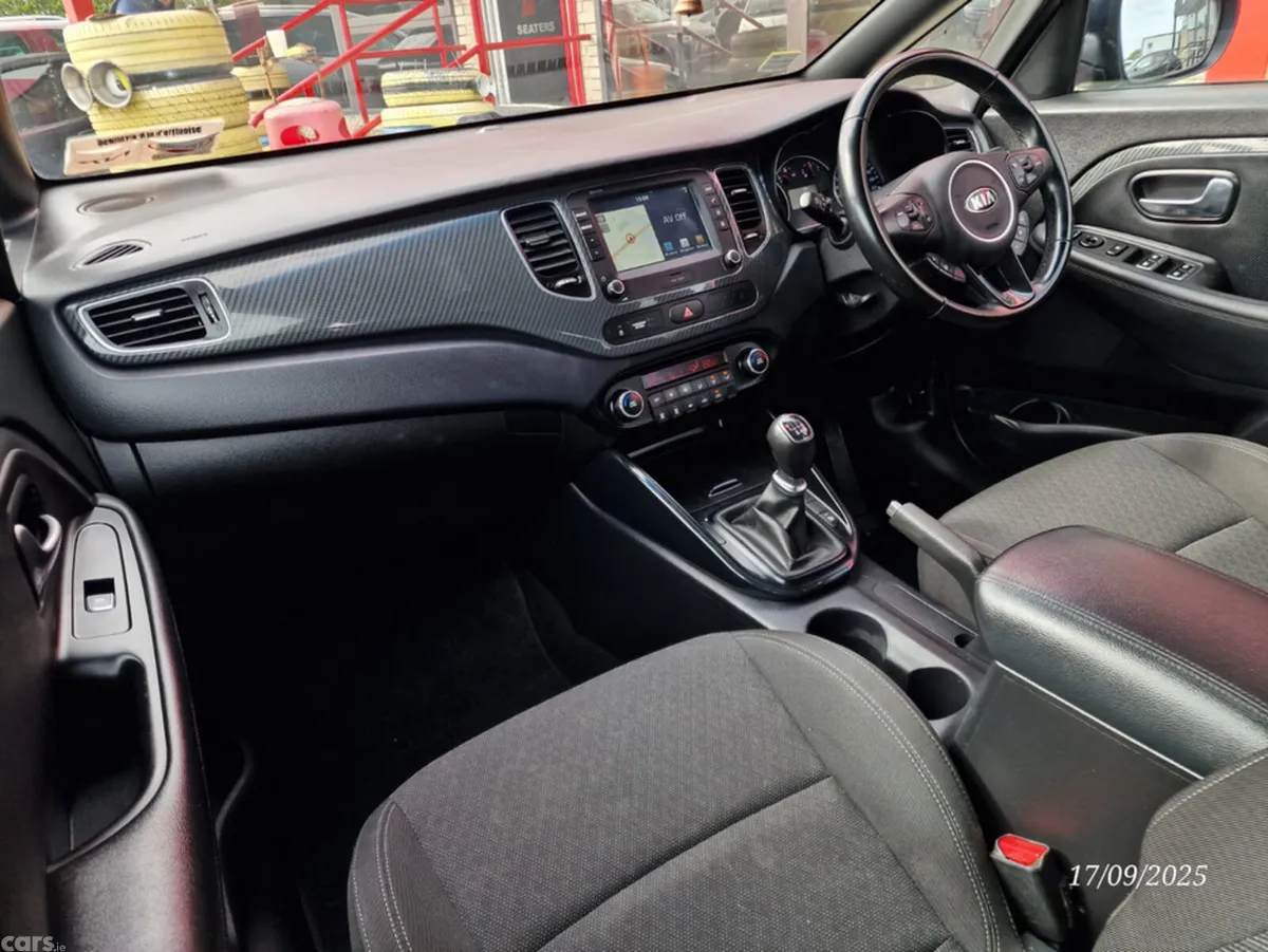 Kia Carens MPV, Diesel, 2018, Blue