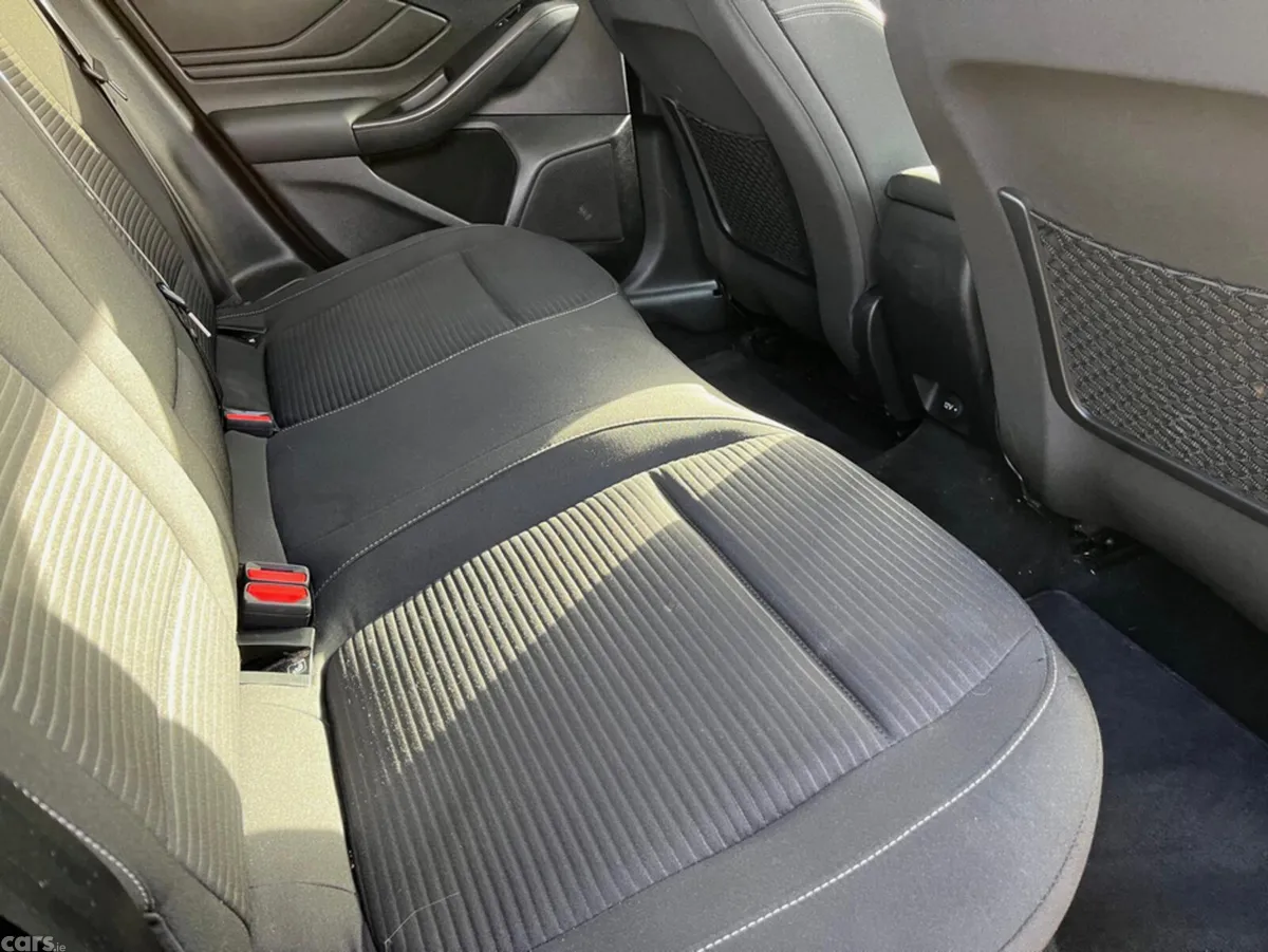 Ford Focus Hatchback, Petrol Hybrid, 2021, Grey