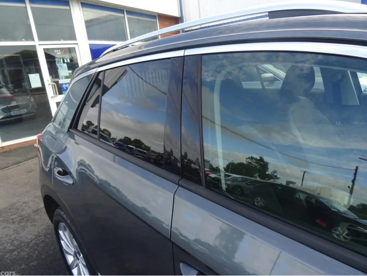 Volkswagen T-Roc SUV, Petrol, 2023, Grey
