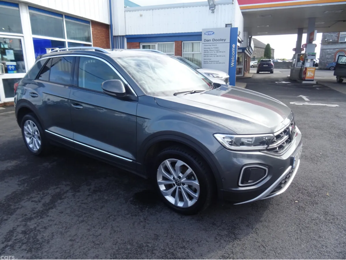 Volkswagen T-Roc SUV, Petrol, 2023, Grey