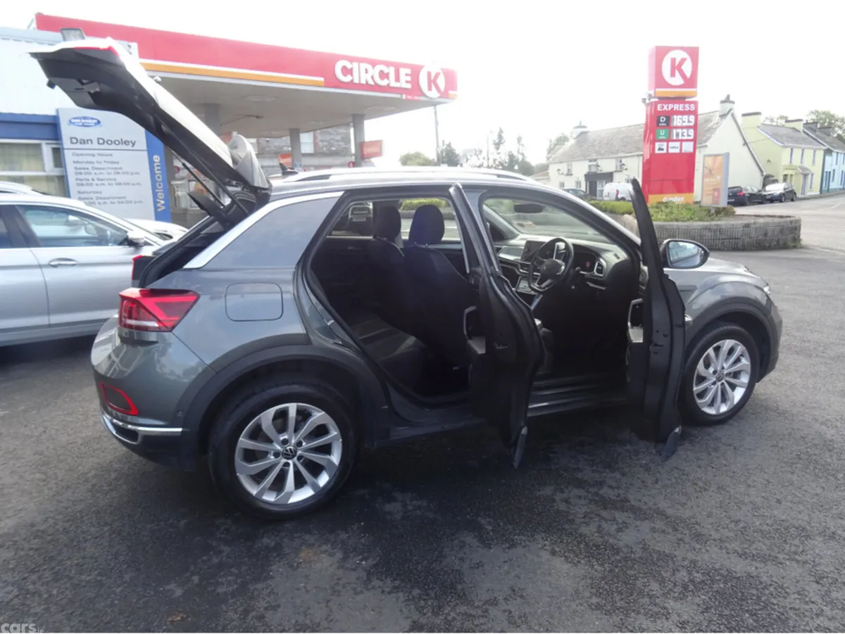 Volkswagen T-Roc SUV, Petrol, 2023, Grey