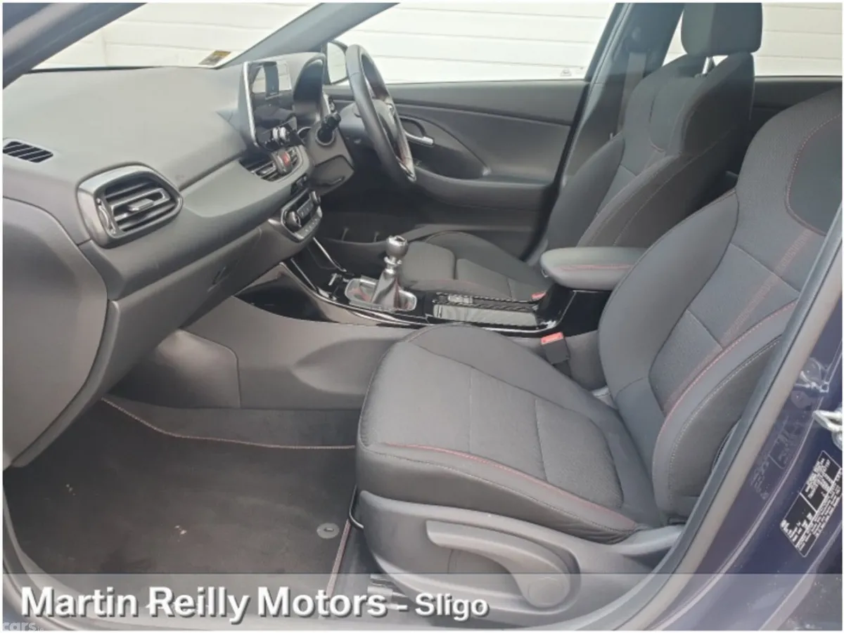 Hyundai i30 Hatchback, Petrol, 2025, Blue